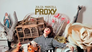 Julia Marcell na okładce płyty "Proxy"