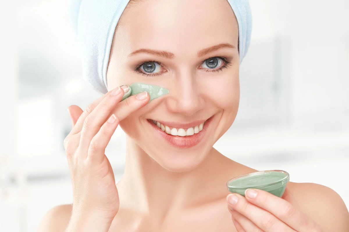 Maseczka z dodatkiem ogórka skutecznie odżywia i nawilża skórę