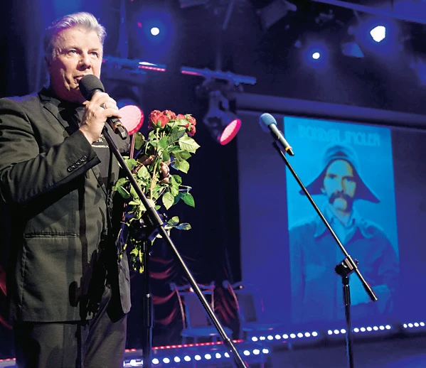 Tydzień temu pisaliśmy o koncercie w teatrze Kamienica, podczas którego zebrano dla Bohdana Smolenia 30 tys. zł.