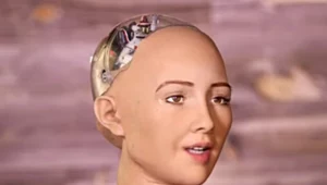 Humanoid Sophia wygląda i rozmawia jak człowiek