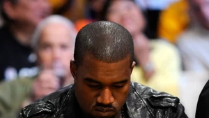 Kanye West z telefonem 