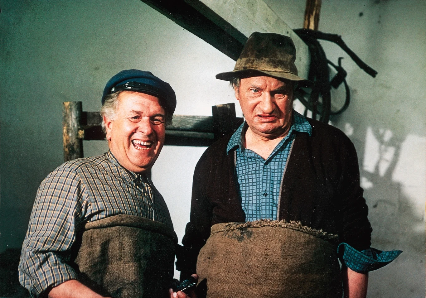 Wacław Kowalski i Władysław Hańcza na planie "Nie ma mocnych" Wacław Kowalski i Władysław Hańcza na planie "Nie ma mocnych"