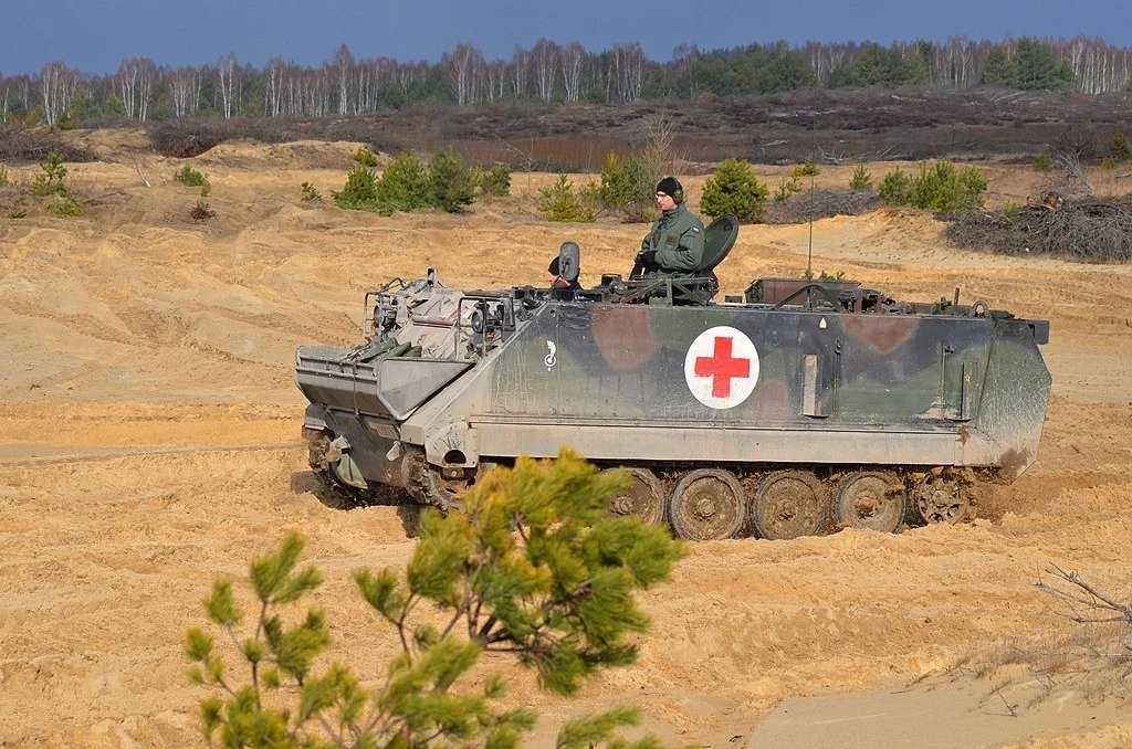 Leopardy 34. Brygady Kawalerii Pancernej podczas ćwiczeń z użyciem laserowego symulatora