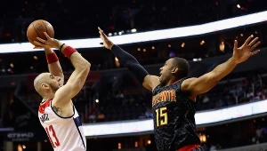 Marcin Gortat (rzuca)