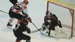 Maciej Urbanowicz (Comarch Cracovia) kontra Sztefan Żigardy (GKS Tychy)