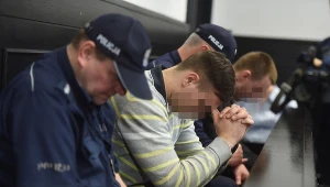 Oskarżeni w trakcie ogłaszania wyroku