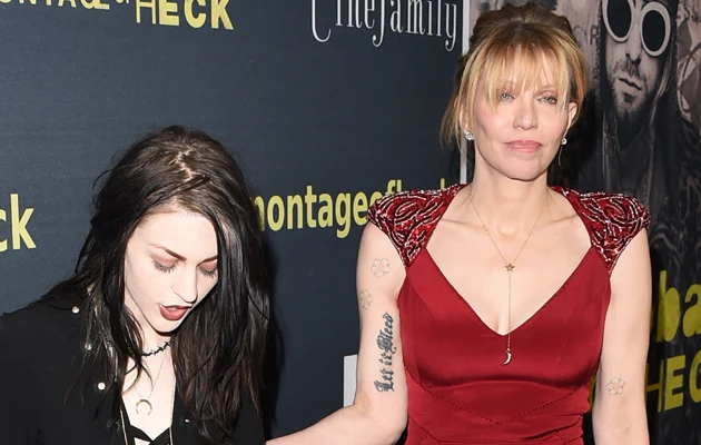 Frances Bean Kobain z mamą Frances Bean Kobain z mamą