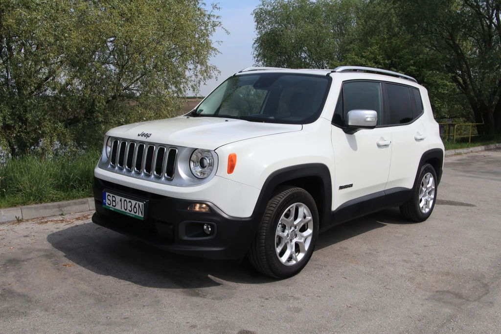 Jeep Renegade okazał się motorem sprzedaży amerykańskiej marki