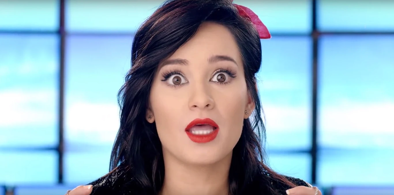 Ewelina Lisowska w reklamie sklepu z elektroniką. Po pewnym czasie melodia grała każdemu Polakowi w głowie Ewelina Lisowska w reklamie sklepu z elektroniką. Po pewnym czasie melodia grała każdemu Polakowi w głowie