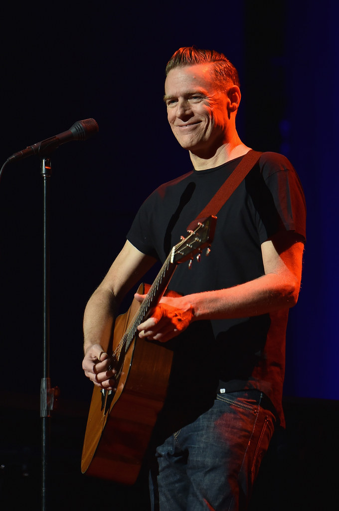 Bryan Adams znów zagra w Polsce