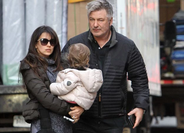 Alec Baldwin z żoną i córką Alec Baldwin z żoną i córką