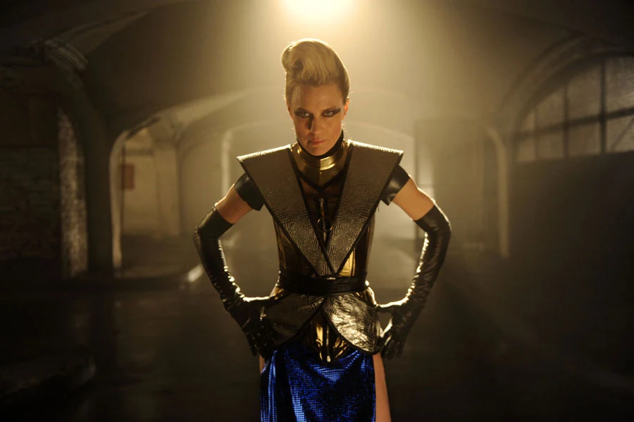 W swoim dorobku ma blisko 50 kreacji. Chętnie bierze udział w niestandardowych projektach, a zdarza się jej odrzucać role stricte komercyjne - np. w „Batman Forever". 

W 2013 roku Robin Wright zagrała główną rolę w ekranizacji "Kongresu futurologicznego" Stanisława Lema w reżyserii Ariego Folmana. W filmie, w którym zacierają się granice między fikcją a rzeczywistością, zagrała samą siebie.  