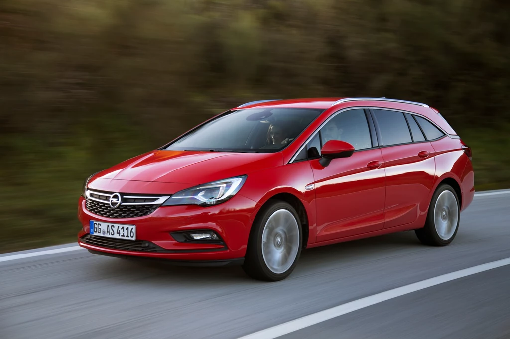 Opel Astra Sports Tourer Motoas