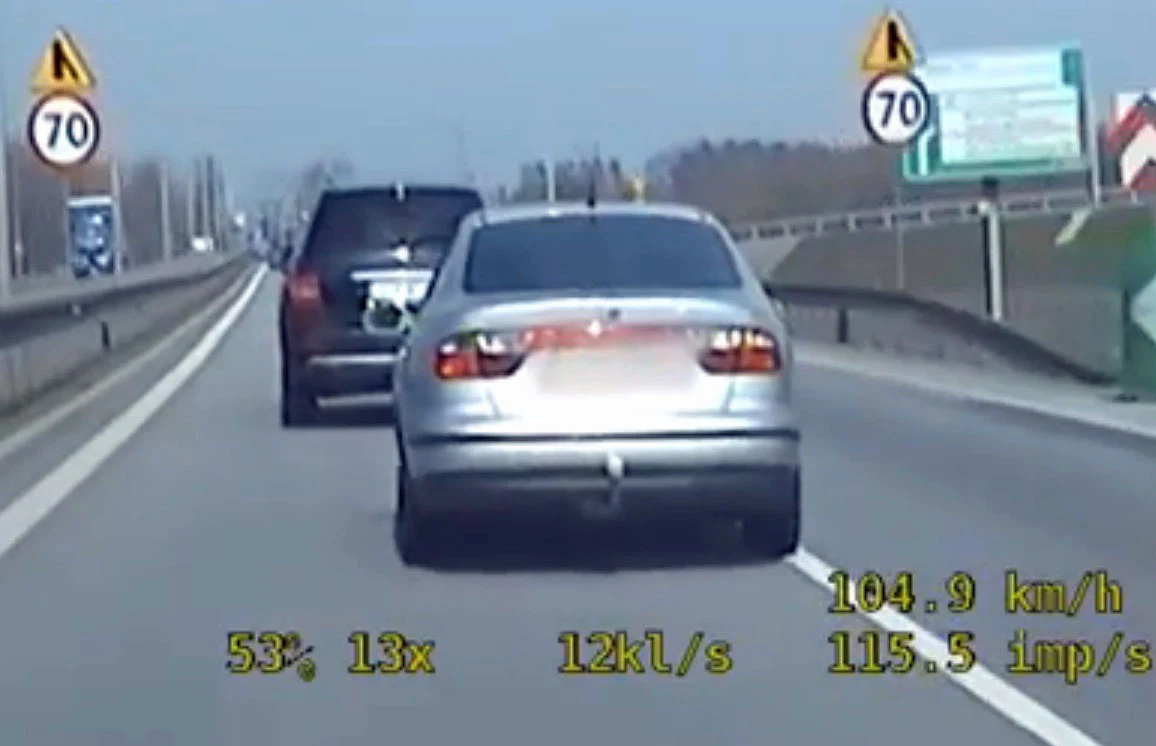 Kierowca Seata Toledo najpewniej przekroczył prędkość. Tylko niewiadomo o ile Kierowca Seata Toledo najpewniej przekroczył prędkość. Tylko niewiadomo o ile