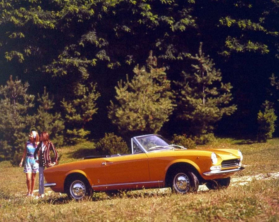 Fiat 124 Spider MotoAs