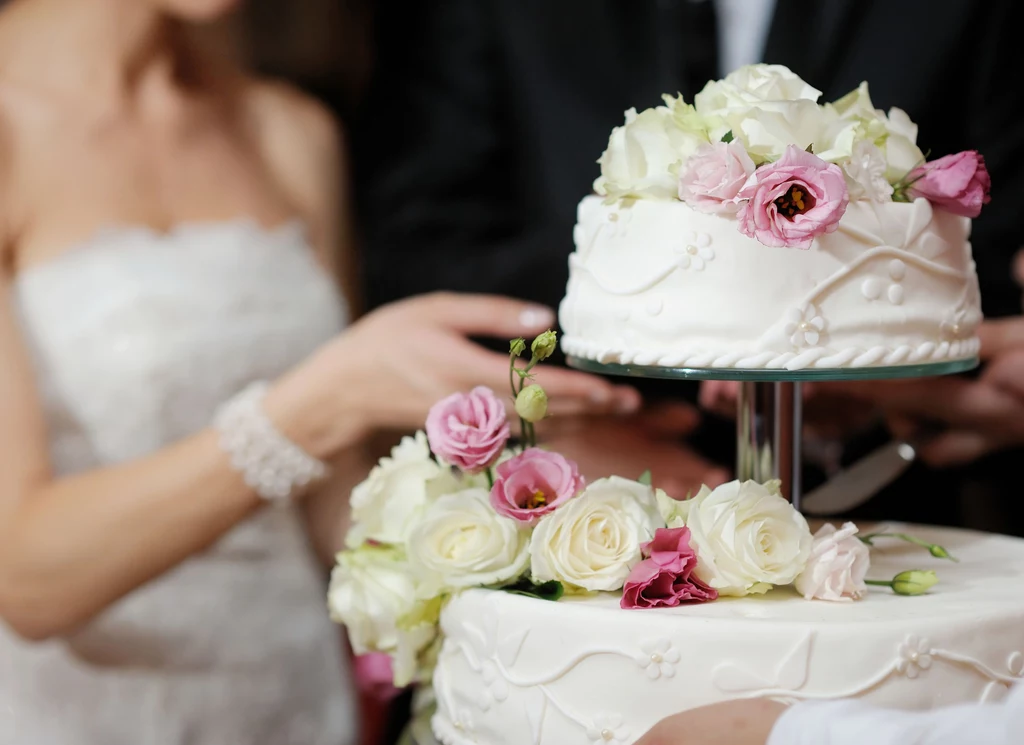Tort to ozdoba przyjęcia weselnego