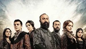 Aby osłodzić widzom rozłąkę, Jedynka zaprasza na cykl dokumentów „Wspaniałe stulecie. Tajemniczy świat” (premiera dzień po finale serialu, 13.04 o 15.50).