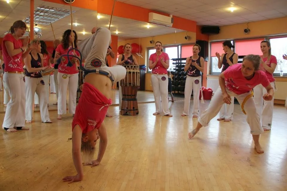 Warsztaty capoeira z okazji Dnia Kobiet Warsztaty capoeira z okazji Dnia Kobiet