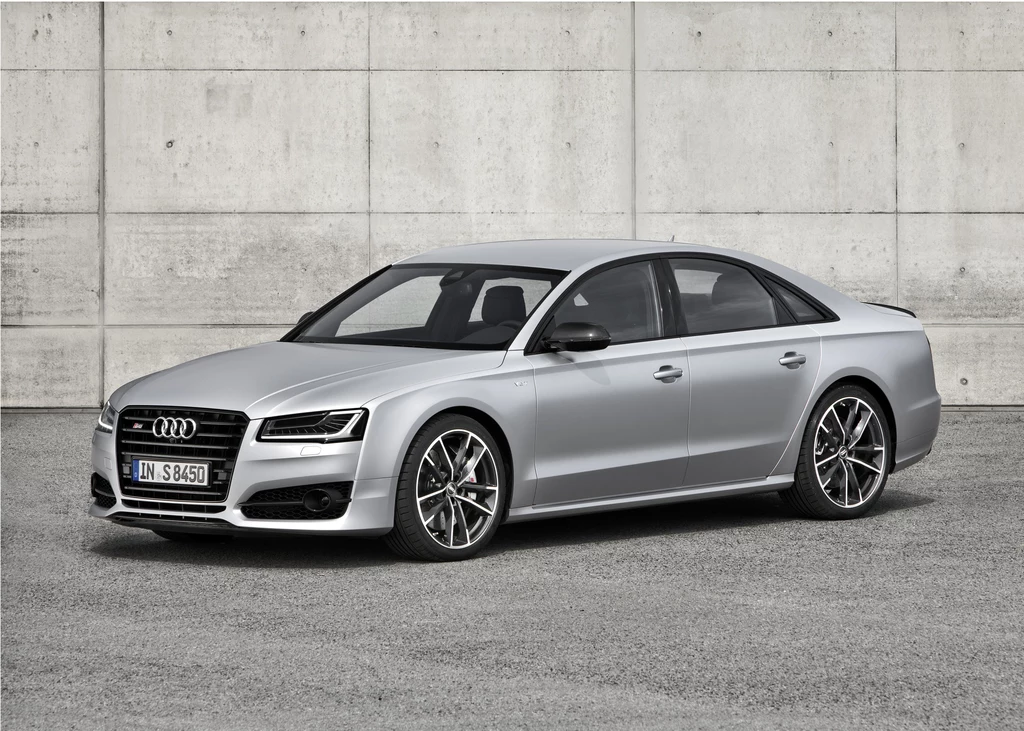 Audi S8 Plus MotoAs