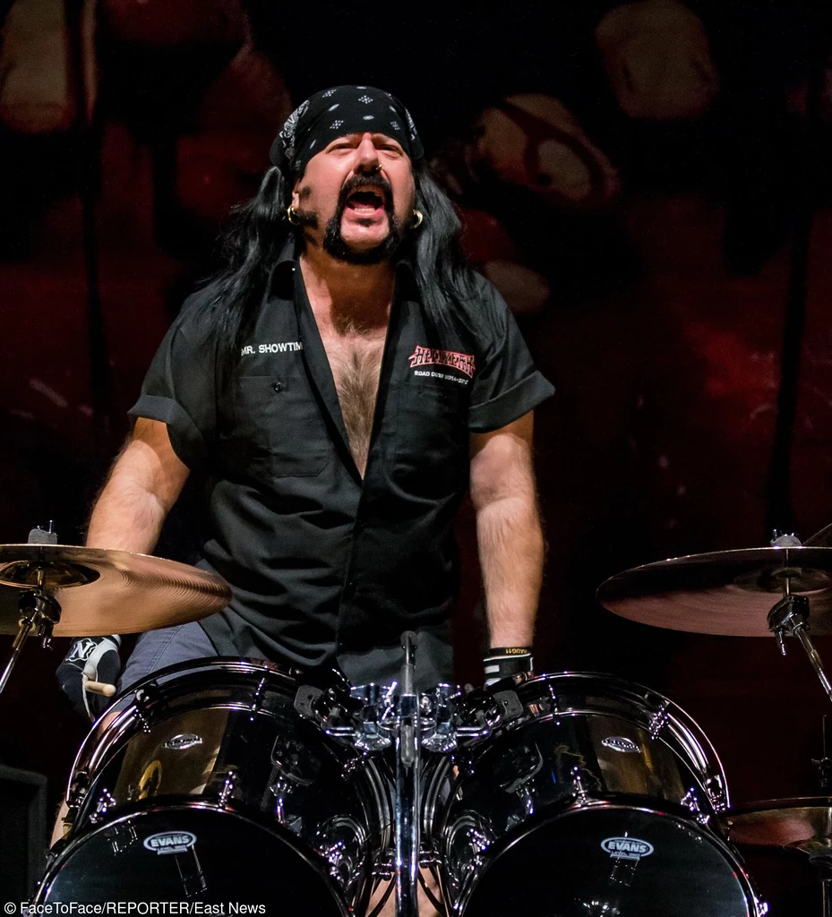 W składzie Hellyeah figuruje m.in. Vinnie Paul