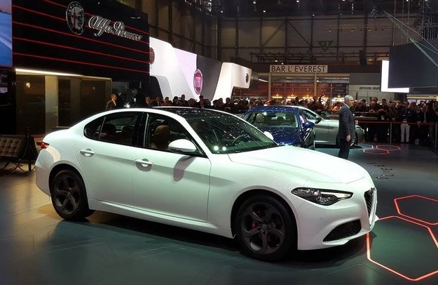 Alfa Romeo Giulia Alfa Romeo Giulia