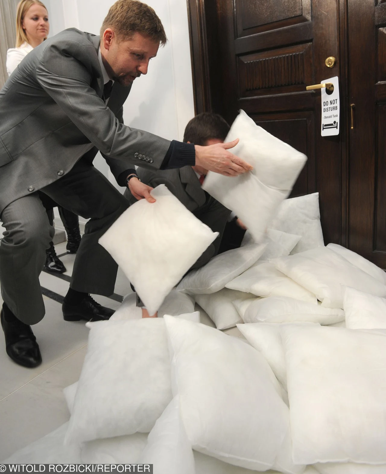 Migalski podczas jednej z akcji w Sejmie