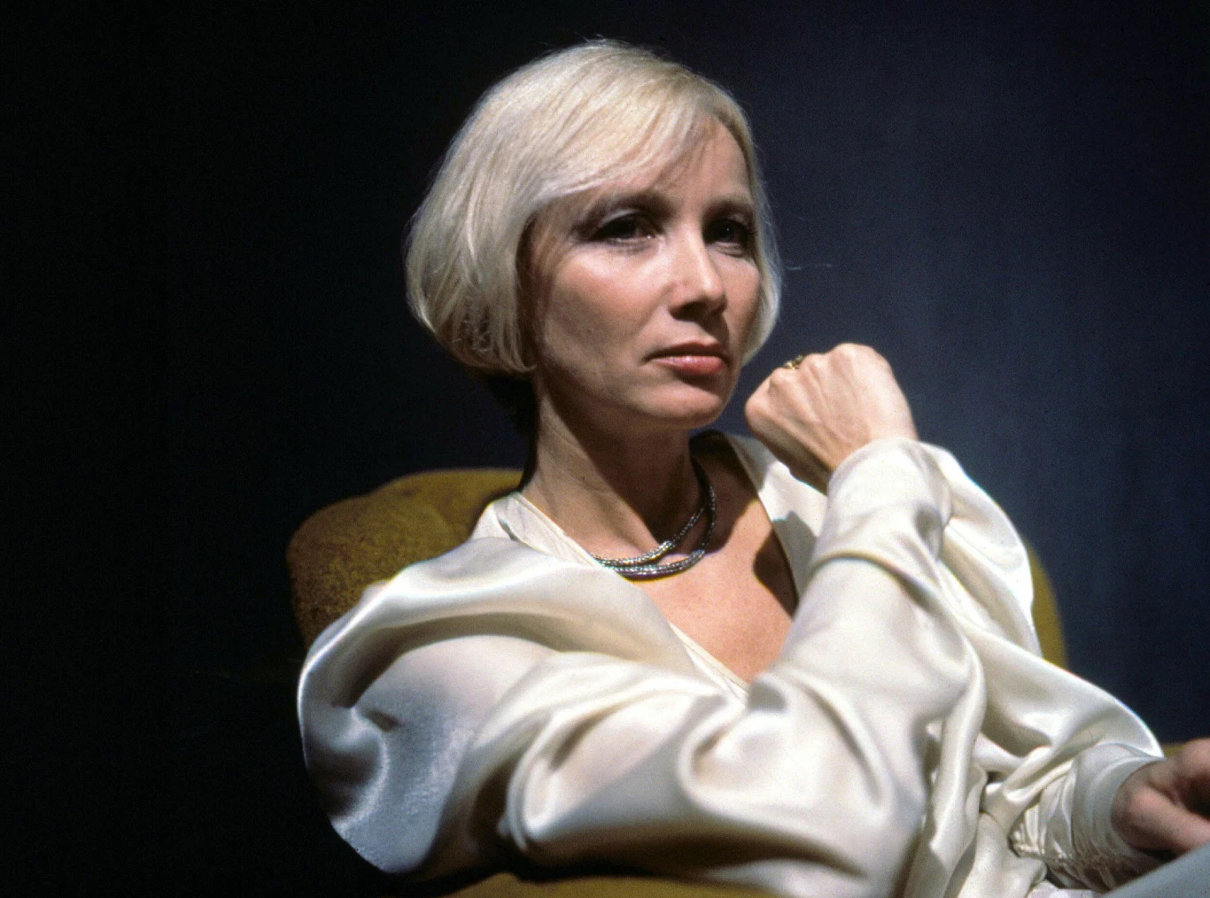 Ostatni film kinowy w jakim zgrała to "Uprowadzenie Agaty" (1993). "Dziś wiem, jak ważne jest znalezienie czegoś, co pasjonuje, niesie satysfakcję i radość. Ale, gdybym dostała propozycję, która mogłaby zainteresować mnie jako aktorkę, to natychmiast znalazłabym się przed kamerą" - powiedziała w tym samym roku w jednym z ostatnich wywiadów.