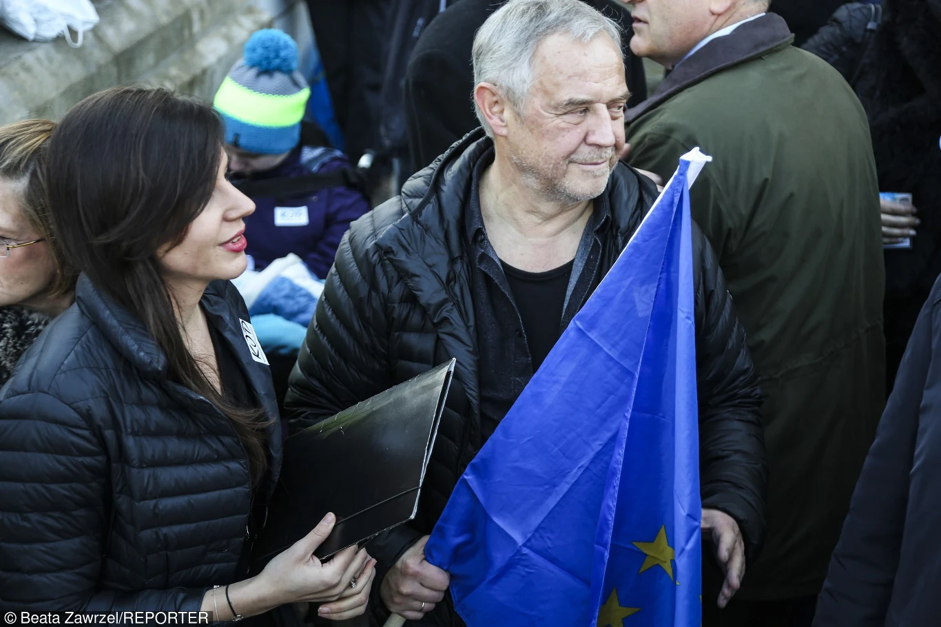 Marek Kondrat wraz z żoną chodzi na polityczne demonstracje Marek Kondrat wraz z żoną chodzi na polityczne demonstracje