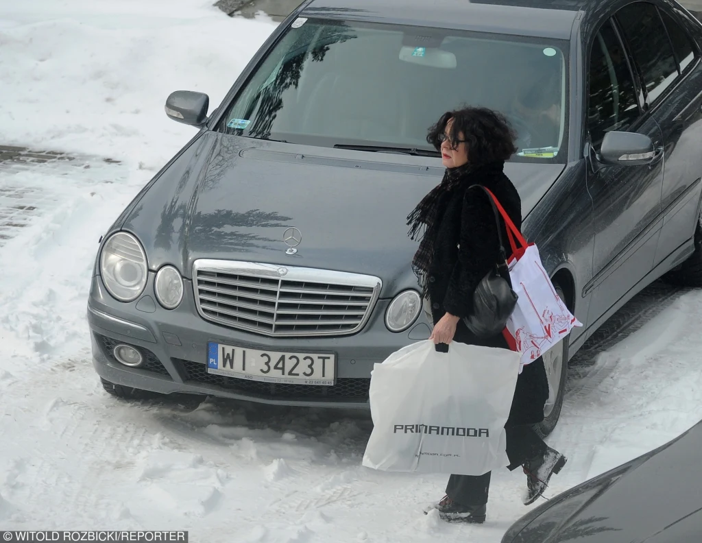 Elżbieta Kruk z zakupami 