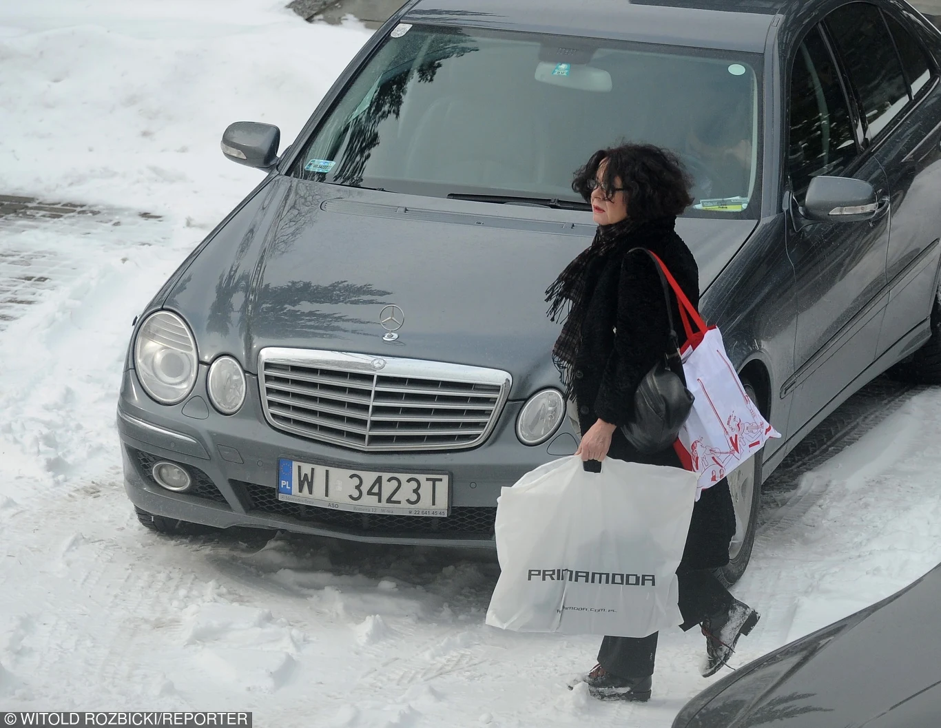 Elżbieta Kruk z zakupami 