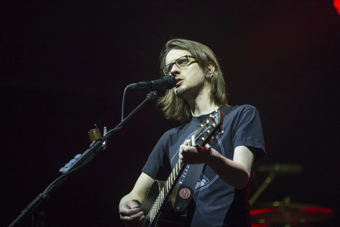 Steven Wilson zabrał słuchaczy w prawie trzygodzinną podróż muzyczną Steven Wilson zabrał słuchaczy w prawie trzygodzinną podróż muzyczną