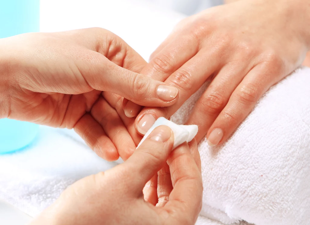 Teraz manicure hybrydowy usuniesz samodzielnie