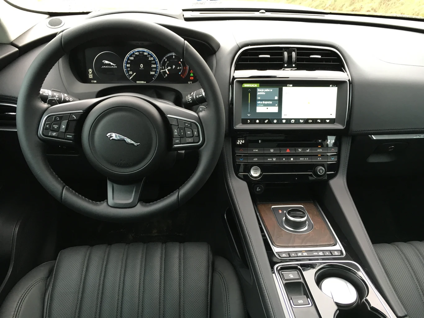 Jaguar F-Pace Jaguar F-Pace