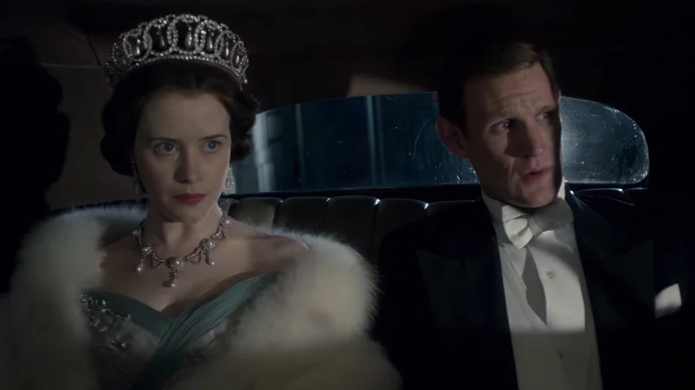 Claire Foy jako Elżbieta II i Matt Smith jako Książę Filip