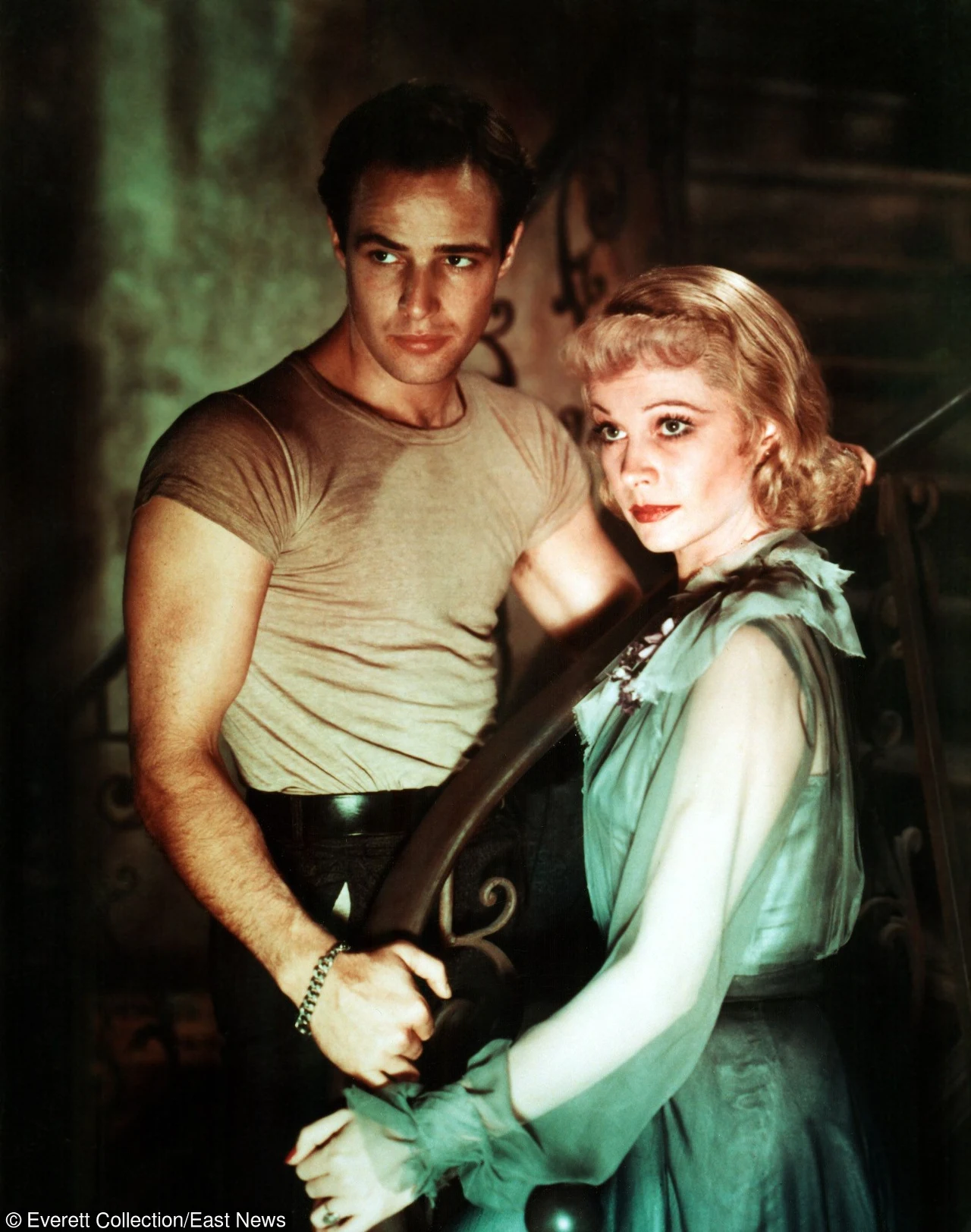 Vivien Leigh i Marlon Brando w "Tramwaju zwanym pożądaniem" Vivien Leigh i Marlon Brando w "Tramwaju zwanym pożądaniem"