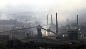 Tysiące kilogramów pyłu trafiło do atmosfery