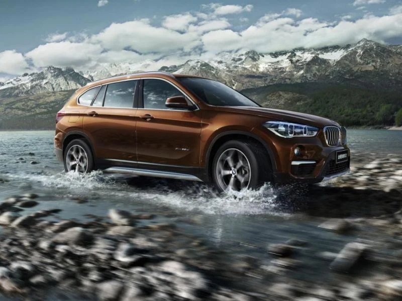 BMW X1 LWB