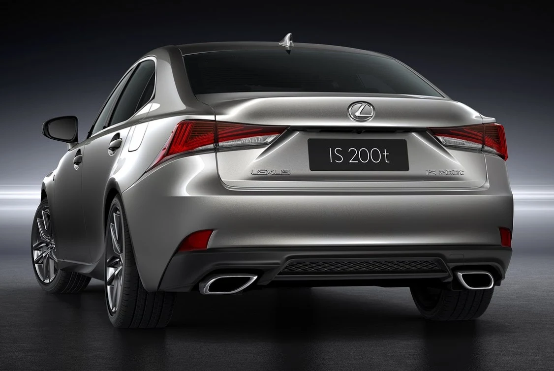 Lexus IS