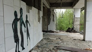 Z dawnych budynków zostały już tylko szkielety