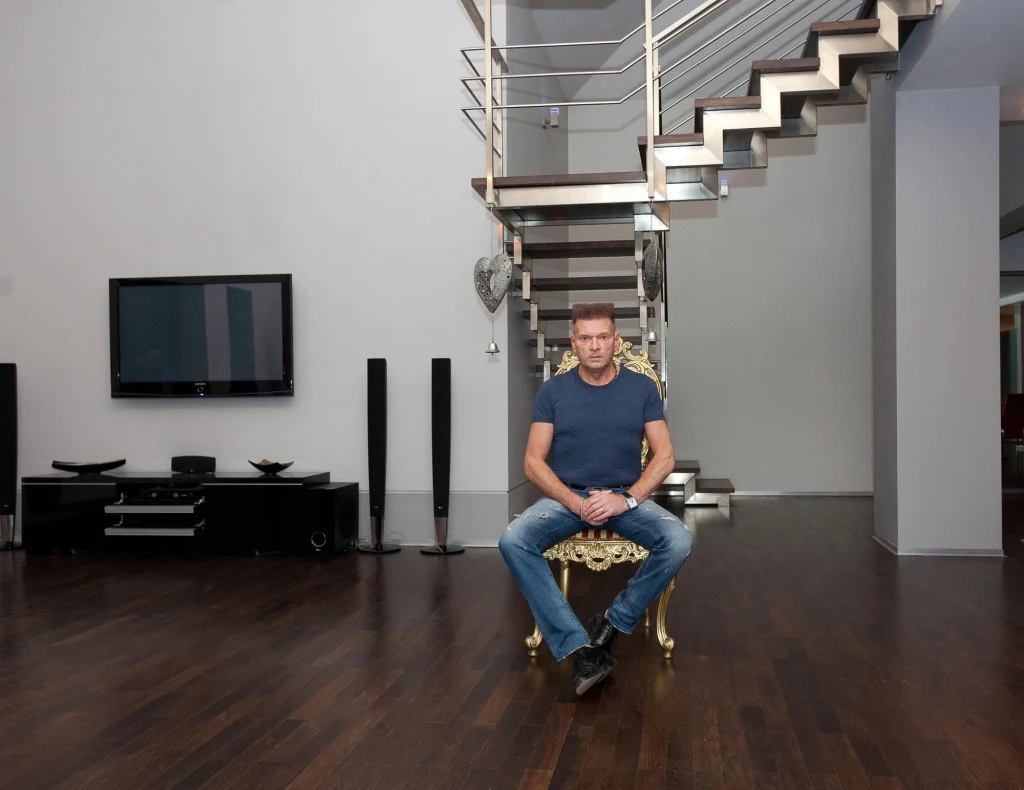 Krzysztof Rutkowski i jego dom Krzysztof Rutkowski i jego dom