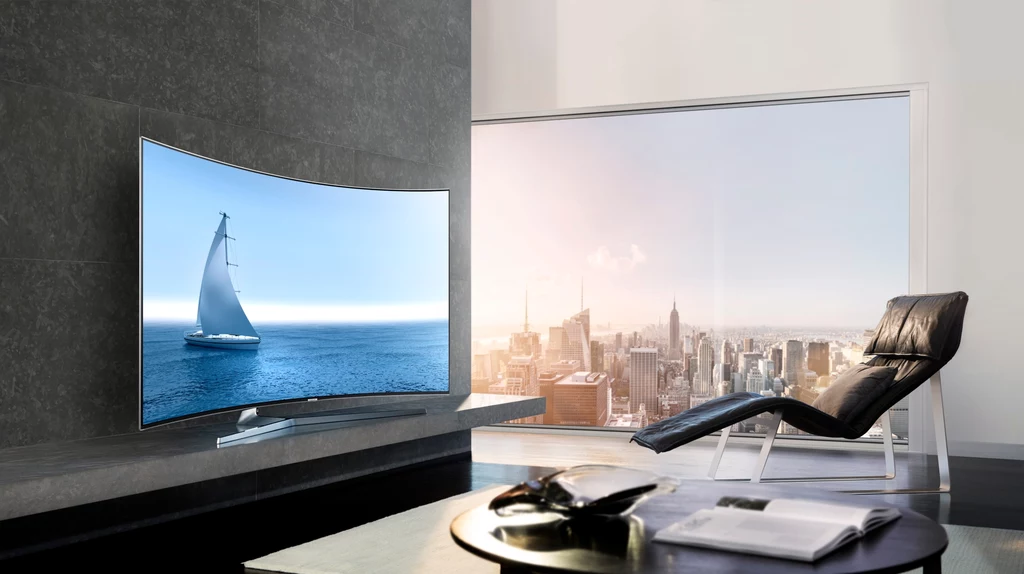 Samsung SUHD (4K) z serii KS9500 z zakrzywionym ekranem