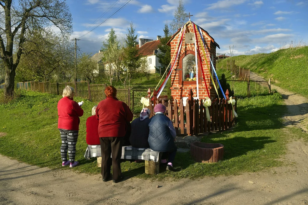 W całej Polsce odmawiano Litanię Loretańską i śpiewano pieśni maryjne