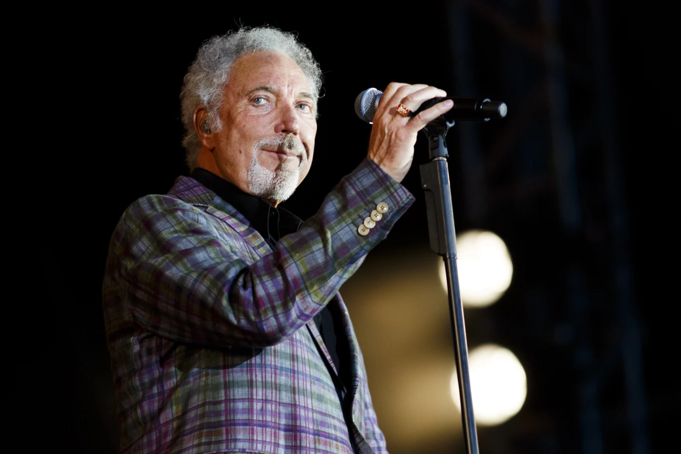 Tom Jones podziękował fanom za wsparcie Tom Jones podziękował fanom za wsparcie