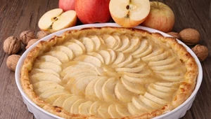 Tarta z jabłkami smakuje wyjątkowo 