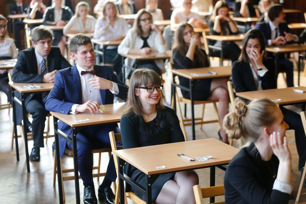 Matura z języka polskiego w Liceum imienia Adama Mickiewicza Matura z języka polskiego w Liceum imienia Adama Mickiewicza