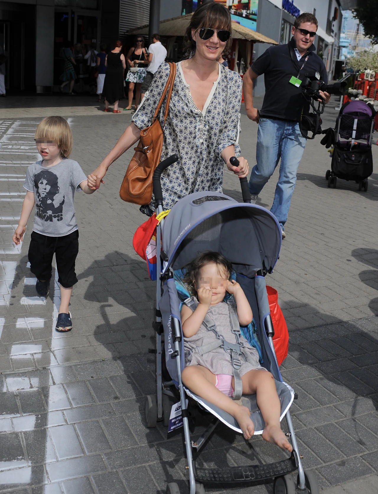 Maja Ostaszewska z dziećmi