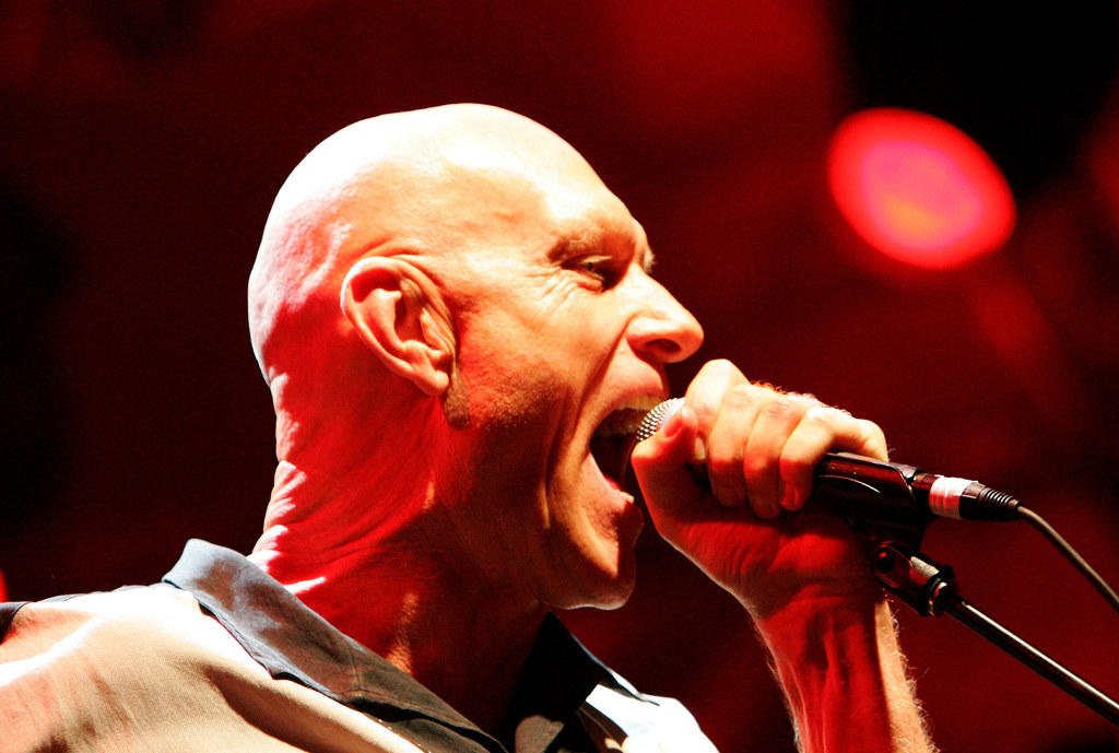 Peter Garrett wraca do muzyki z Midnight Oil