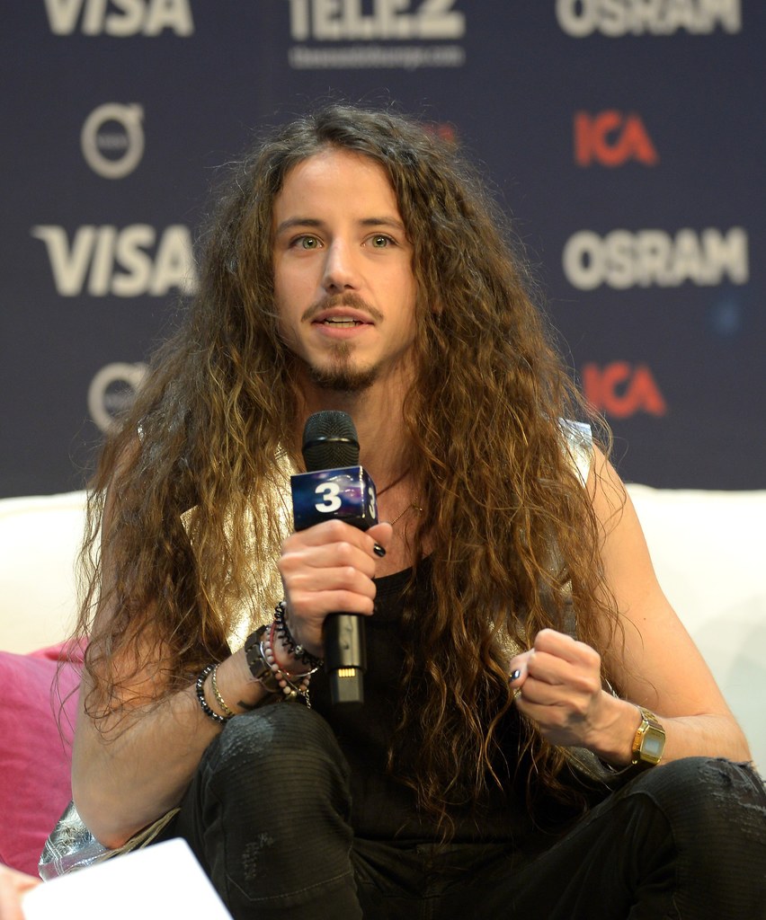 Michał Szpak pokonał konkurentów na Youtube