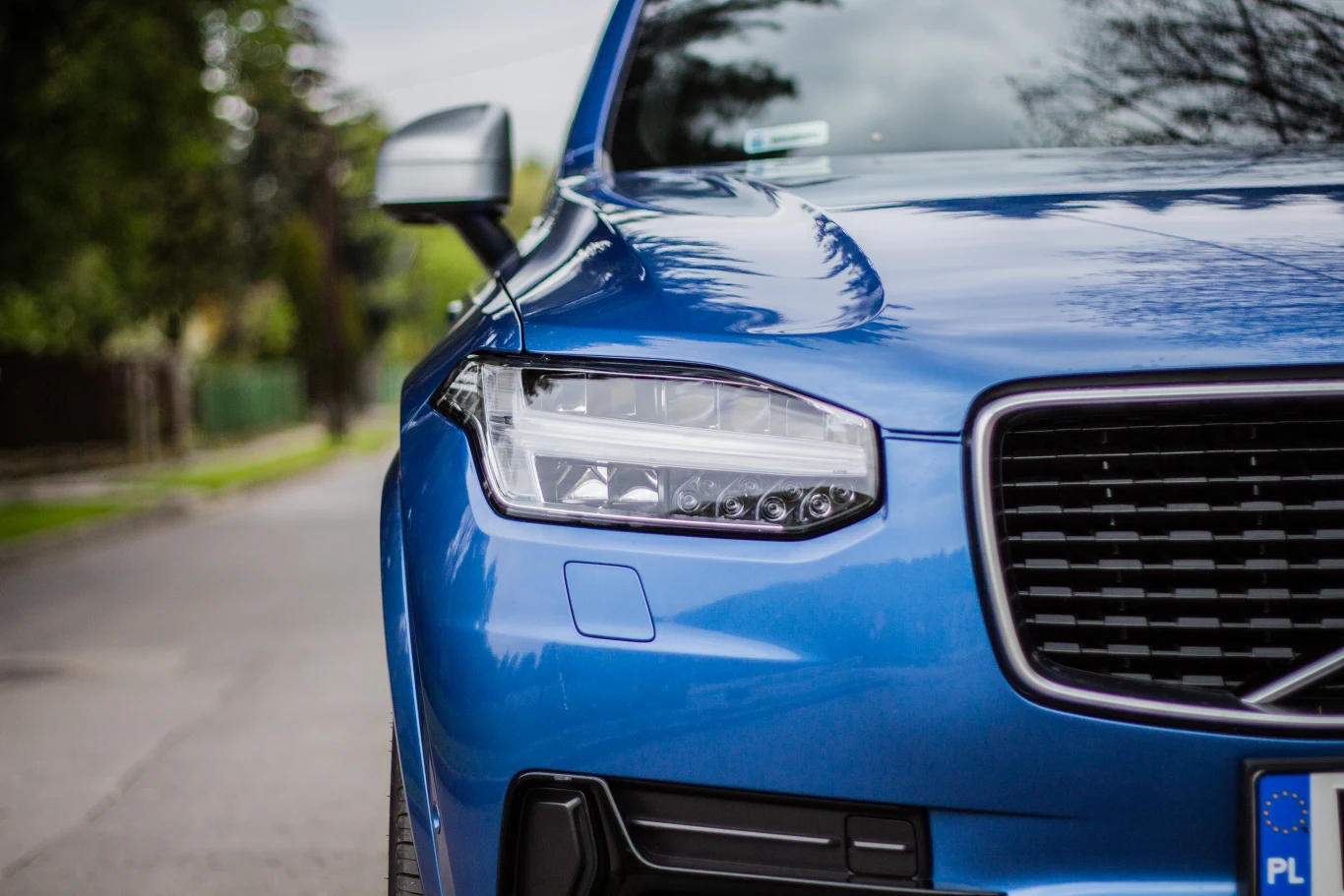 Volvo XC90 T8 R-Design Volvo XC90 T8 R-Design