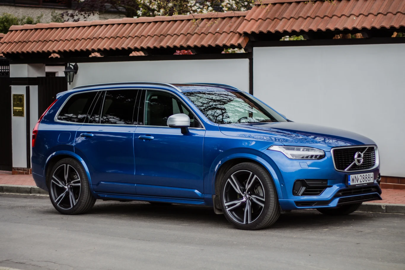 Volvo XC90 T8 R-Design Volvo XC90 T8 R-Design